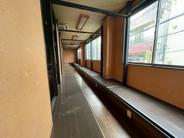 【堺市西区・石津川駅徒歩1分】南海電鉄南海本線　駅徒歩1分の好立地！飲食店可・41.03坪・2階　23万円